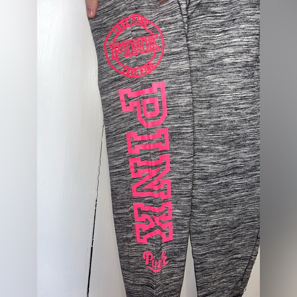 VS Pink Jogger’s Small - Picture 3 of 5